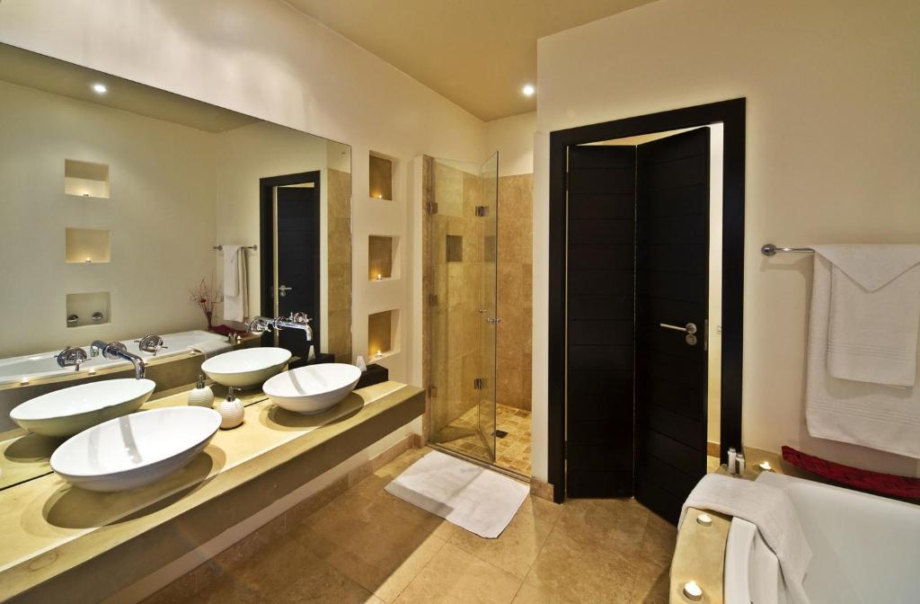 Lodge On The Lake And Wellness Spa วิลเดอร์เนส ภายนอก รูปภาพ