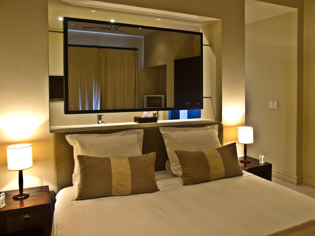Lodge On The Lake And Wellness Spa วิลเดอร์เนส ห้อง รูปภาพ